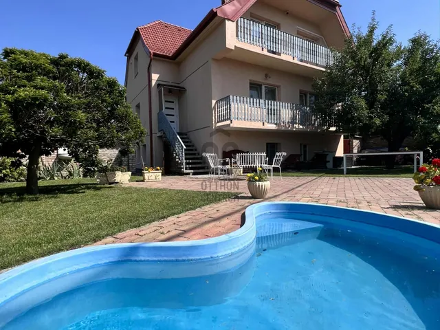 Eladó ház Balatonmáriafürdő 273 nm