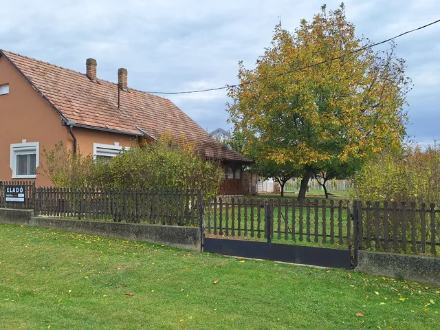 Eladó ház Ordacsehi 87 nm