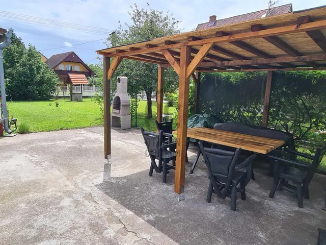 Eladó üdülő és hétvégi ház Balatonfenyves 102 nm