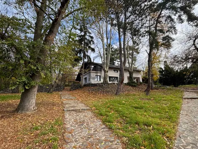 Eladó üdülő és hétvégi ház Fonyód 200 nm