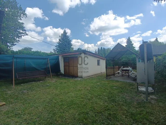 Eladó nyaraló Balatonmáriafürdő 90 nm