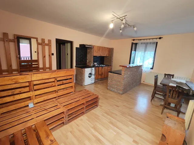 Eladó ház Alsópáhok 259 nm