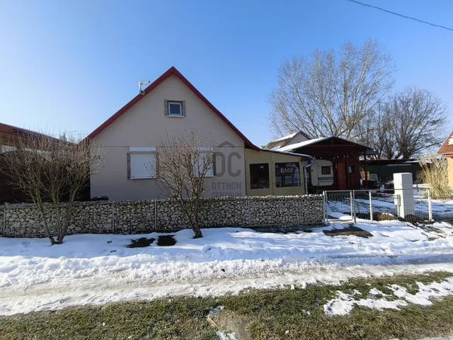 Eladó üdülő és hétvégi ház Buzsák 49 nm