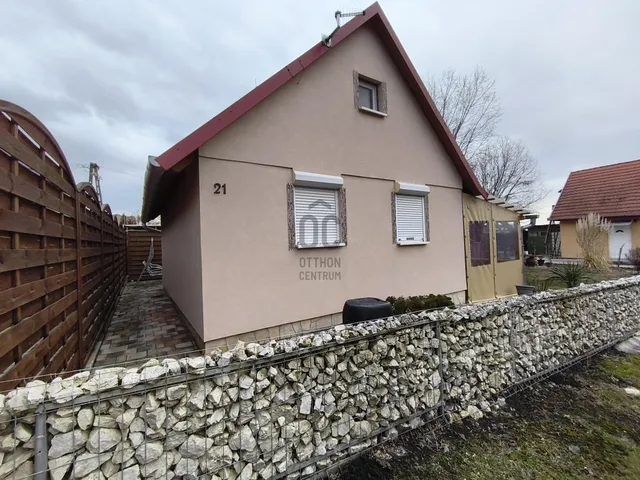 Eladó nyaraló Buzsák 49 nm