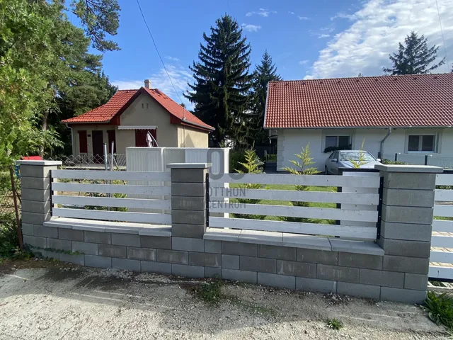 Eladó üdülő és hétvégi ház Balatonfenyves 50 nm