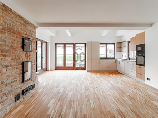 Eladó üdülő és hétvégi ház Káptalantóti 180 nm