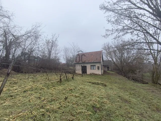 Eladó üdülő és hétvégi ház Balatonszárszó 24 nm