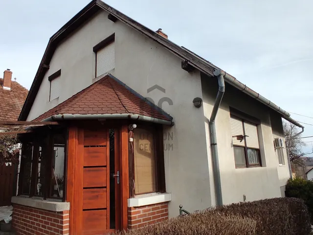 Eladó ház Alsópáhok 101 nm