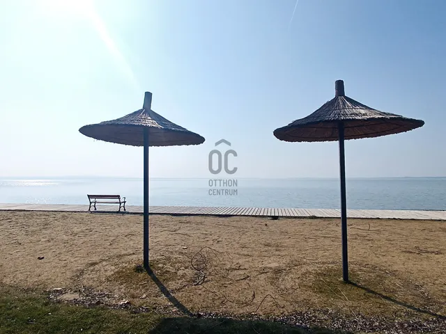 Eladó kereskedelmi és ipari ingatlan Gyenesdiás 122 nm