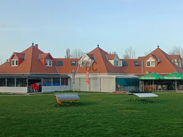 Eladó kereskedelmi és ipari ingatlan Gyenesdiás 122 nm