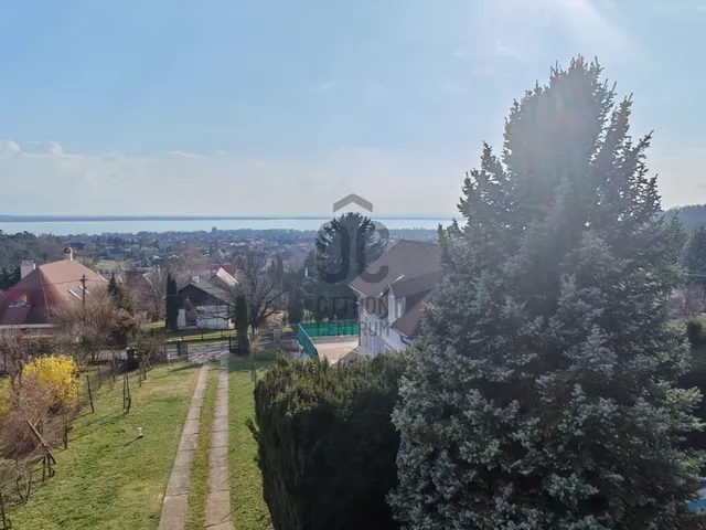 Eladó ház Vonyarcvashegy 130 nm