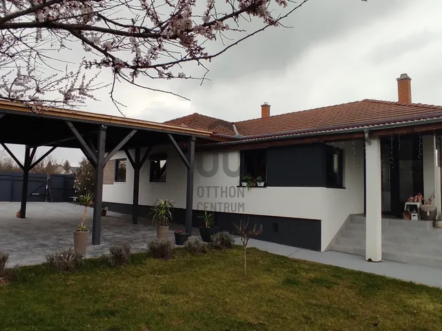 Eladó ház Balatonmáriafürdő 105 nm