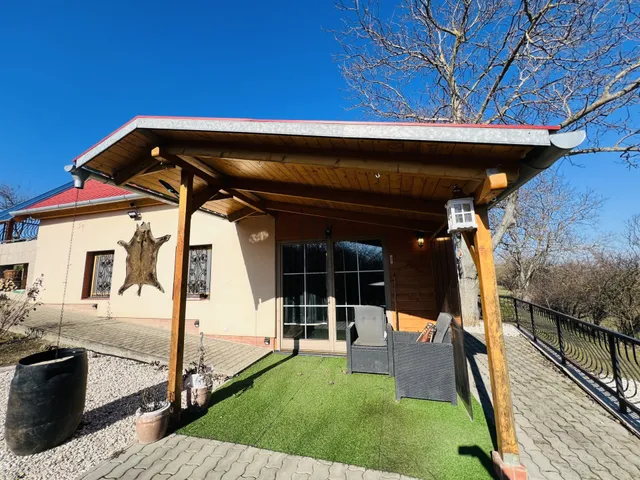 Eladó üdülő és hétvégi ház Szabadhidvég 80 nm