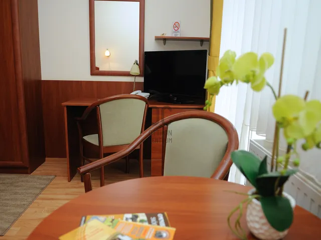 Eladó kereskedelmi és ipari ingatlan Siófok, Aranypart 450 nm