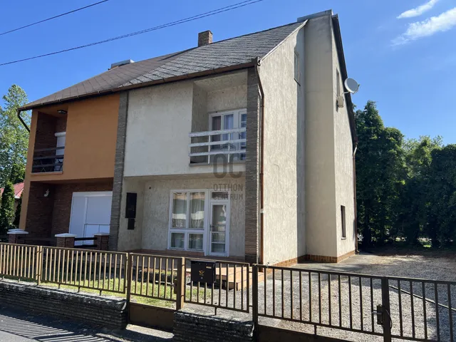 Eladó üdülő és hétvégi ház Balatonboglár 145 nm