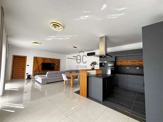 Eladó ház Hévíz 195 nm