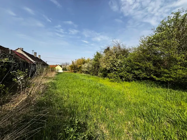 Eladó telek Balatonmagyaród 3953 nm