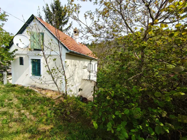 Eladó üdülő és hétvégi ház Rezi 63 nm