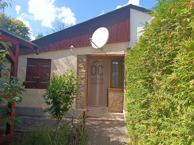Eladó nyaraló Balatonmáriafürdő 35 nm