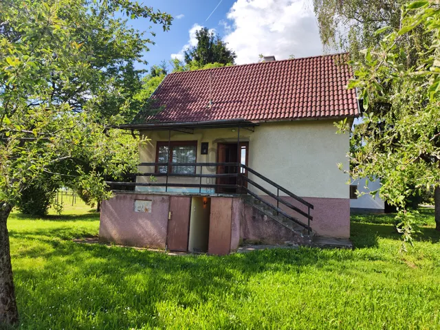 Eladó nyaraló Nagyrada 66 nm