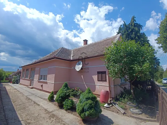 Eladó ház Inke 105 nm