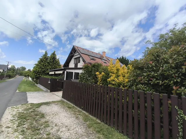 Eladó ház Balatonkeresztúr 150 nm