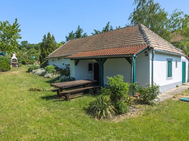 Eladó nyaraló Óbudavár 42 nm