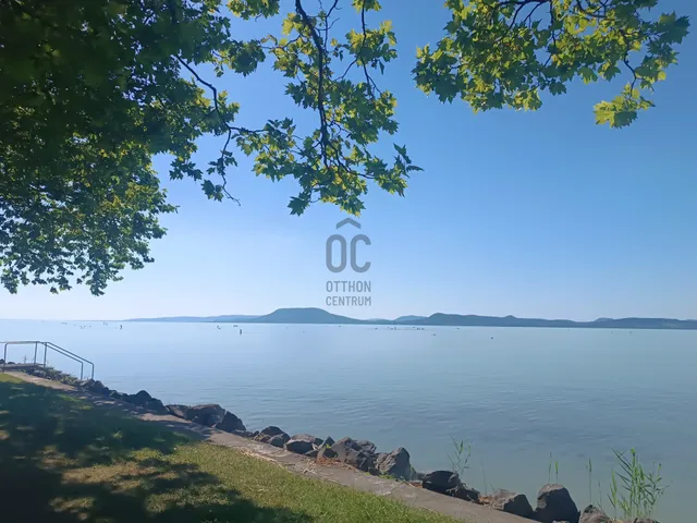 Eladó nyaraló Balatonboglár 100 nm