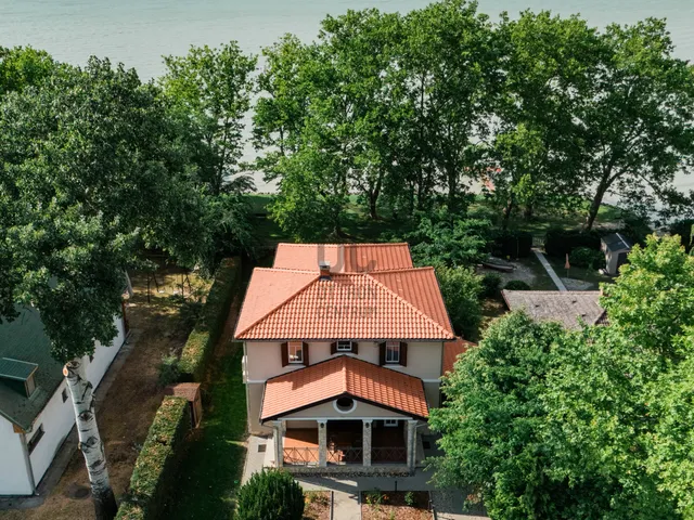 Eladó ház Balatonboglár 178 nm