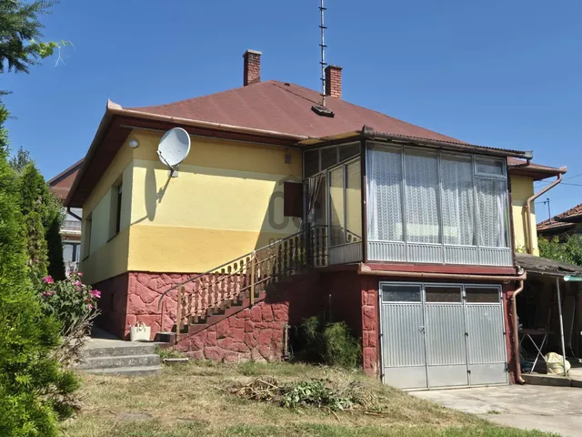 Eladó ház Lengyeltóti 100 nm