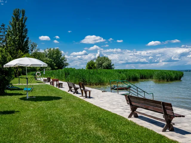 Eladó nyaraló Balatonberény 22 nm