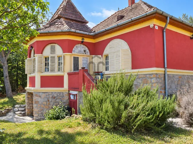 Eladó nyaraló Ábrahámhegy 120 nm