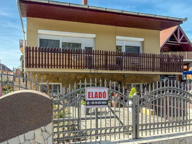 Eladó ház Lengyeltóti 240 nm