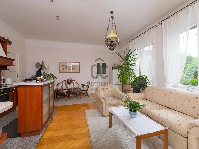Eladó ház Budapest XVI. kerület, Rákosszentmihály 153 nm