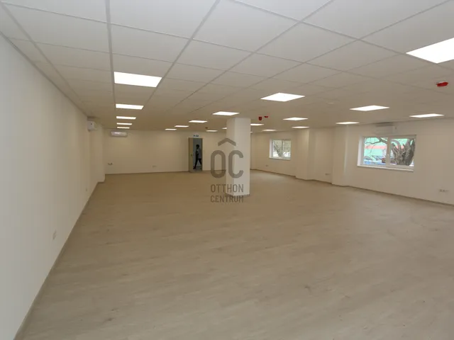 Kiadó kereskedelmi és ipari ingatlan Göd 70 nm