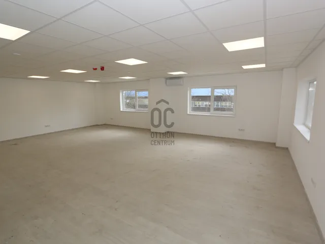 Kiadó kereskedelmi és ipari ingatlan Göd 140 nm