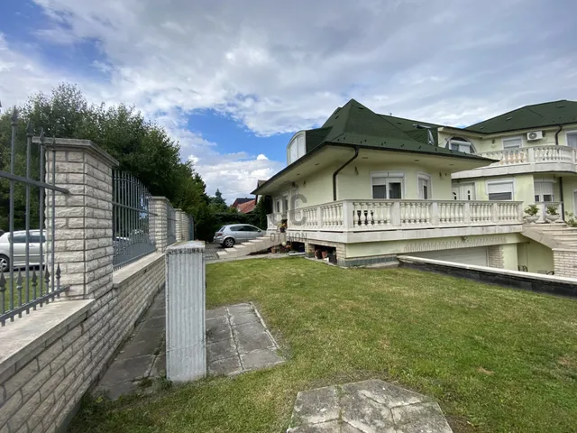 Eladó lakás Halásztelek 81 nm