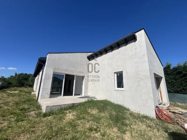 Eladó ház Nagytarcsa 155 nm