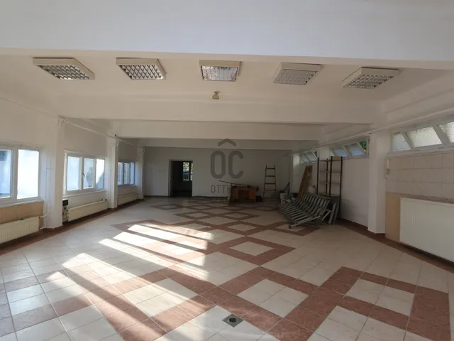 Eladó kereskedelmi és ipari ingatlan Budapest XV. kerület, Rákospalota 563 nm