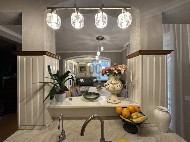 Eladó ház Nagytarcsa 199 nm