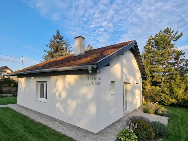 Eladó ház Veresegyház, Tópart 60 nm