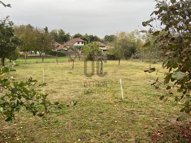 Eladó telek Sülysáp 982 nm