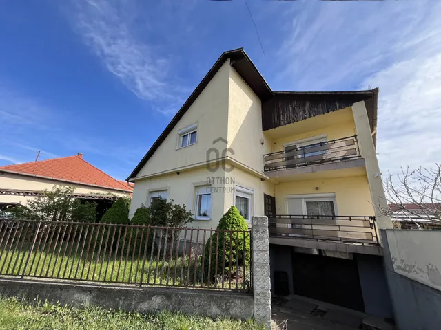 Eladó ház Isaszeg 187 nm