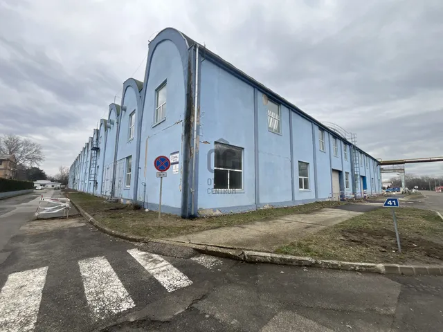 Eladó kereskedelmi és ipari ingatlan Szigetszentmiklós, Gyártelep 8596 nm