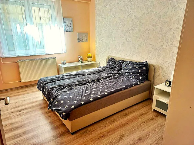 Eladó lakás Debrecen, Széchenyikert 79 nm