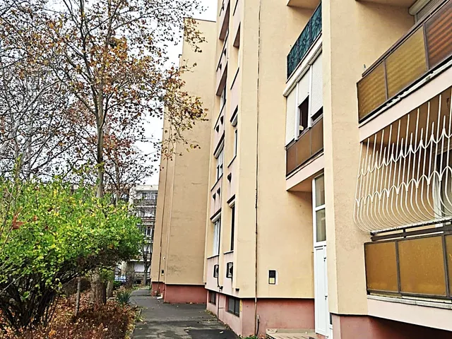 Eladó lakás Debrecen, Nagyerdő 56 nm