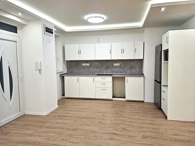 Eladó lakás Debrecen, Vénkert 56 nm