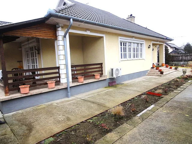 Eladó ház Debrecen, Lencztelep 180 nm