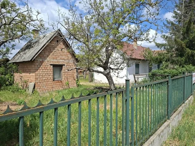 Eladó telek Debrecen, Biharikert 6855 nm