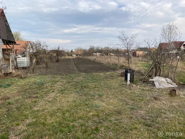 Eladó telek Békéscsaba, Lencsési (József Attila) lakótelep, Juhász utca 805 nm